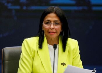 Trump warns Venezuelan VP Delcy Rodríguez in magazine interview