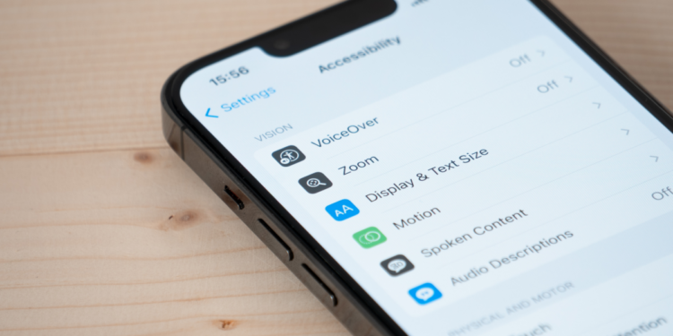 Turn on This Setting to Protect Your Privacy When Letting Someone Else Use Your iPhone