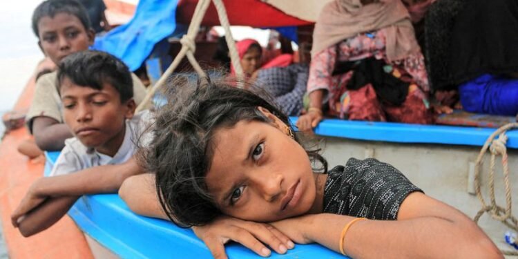 US judge extends deportation protections for migrants from Myanmar