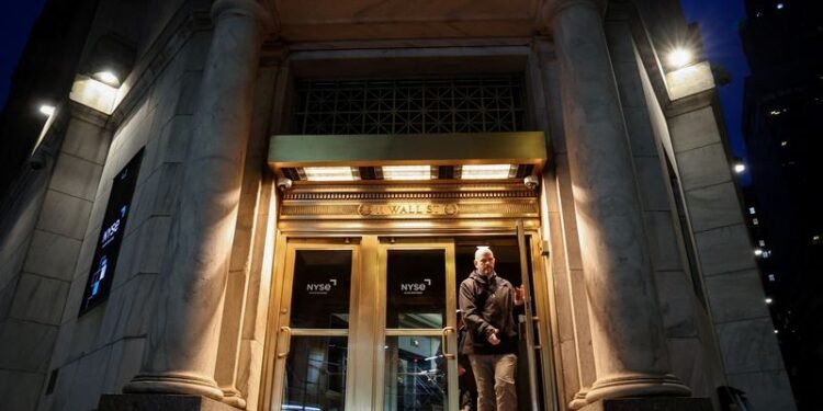 Wall Street jostles to advise on Rio-Glencore, eyes $100 million prize