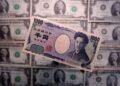 Yen steadies as Japan election looms, intervention fears build