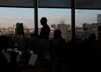 Young workers most worried about AI affecting jobs, Randstad survey shows