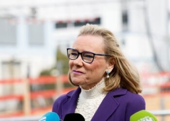 Analysis-Sanofi’s new CEO needs to fix drug pipeline and navigate Trump