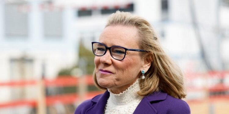 Analysis-Sanofi’s new CEO needs to fix drug pipeline and navigate Trump