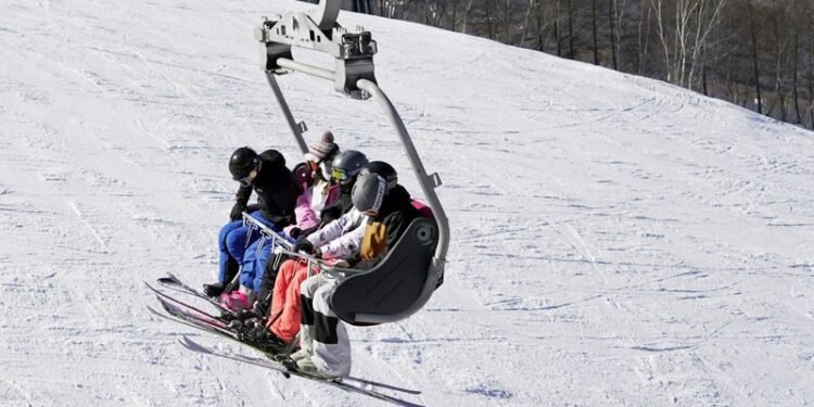 Analysis-Winter economy emerges as poster child for China’s stimulus tilt to services