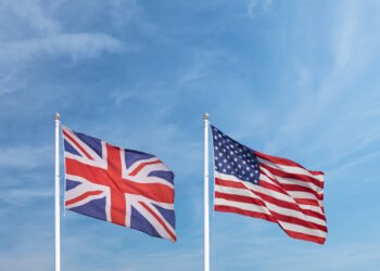 Apollo steps up US and UK wealth drive with Schroders tie-up