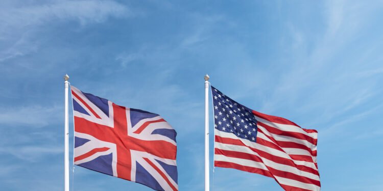 Apollo steps up US and UK wealth drive with Schroders tie-up