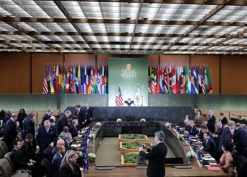 Argentina trade deals with US do not box out China, minister says