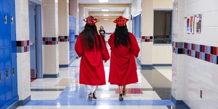 As AI puts the squeeze on entry-level jobs, teens remain optimistic