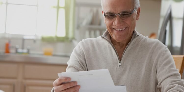 Average IRS tax refund is up 14.2%, according to early filing data