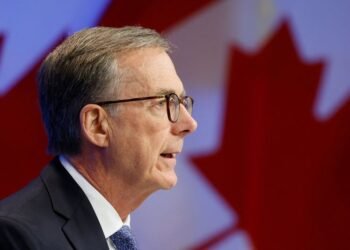 Bank of Canada says economic restructuring will take years, tells firms to ’be bold’