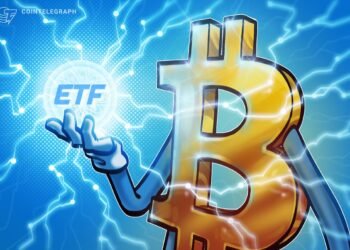 Bitcoin ETFs 'Hanging In There' Despite Price Plunge: Analyst