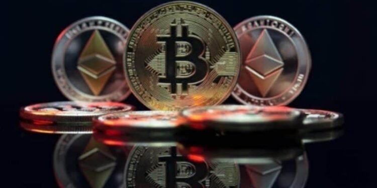 BlackRock moves $270M in Bitcoin, Ether to Coinbase as weekly outflows spike