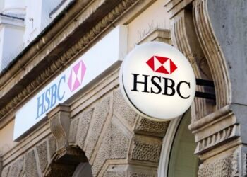 HSBC reports a beat and a raise as it leapfrogs Wells Fargo by market cap