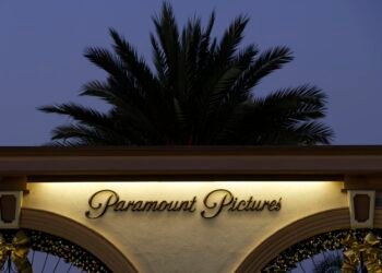 How Paramount brought its failing bid for Warner Bros. back from the brink