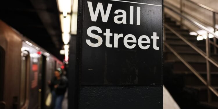 How the stock market’s big turnaround on Monday put the S&P 500 back in record territory