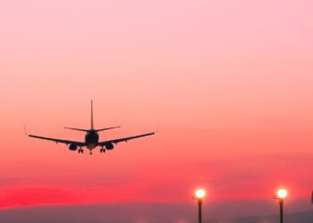 Middle East Travel Advisories: What Travelers Need to Know Amid Rising US-Iran Tensions