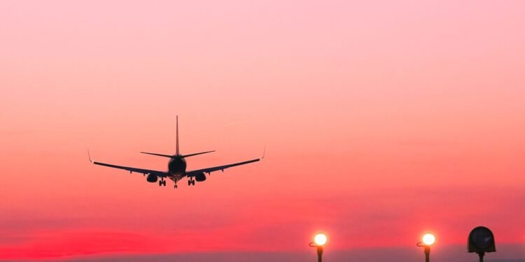 Middle East Travel Advisories: What Travelers Need to Know Amid Rising US-Iran Tensions