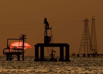 Oil drops amid Iran nuclear talks, US tariff uncertainty