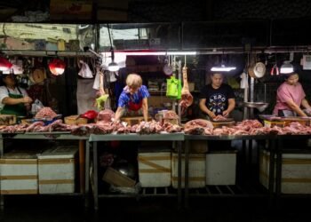 Philippine economy to rebound in 2026 with at least 5% growth, says minister