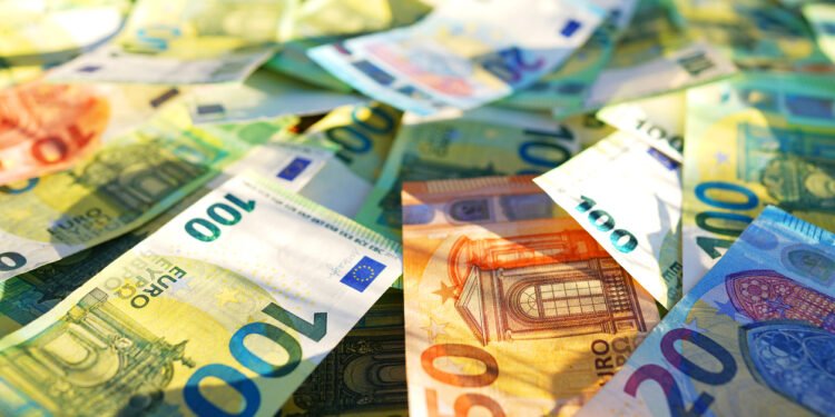 Private market fundraising slows to decade low in 2025