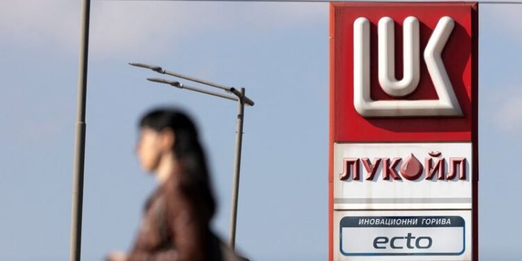 Rival bidders pursue Lukoil assets despite Carlyle deal, sources say