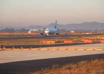 Shelter-in-Place Orders Lifted Across Mexico as Jalisco Flights Resume