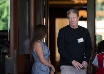 Stanley Druckenmiller says this is how he’d build a portfolio from scratch right now