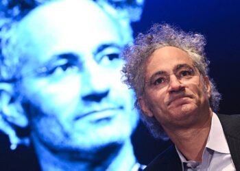 Stocks making the biggest moves after hours: PLTR, NXPI, DVA