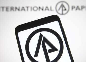 Stocks making the biggest moves midday: KKR, BX, CRWD, IP