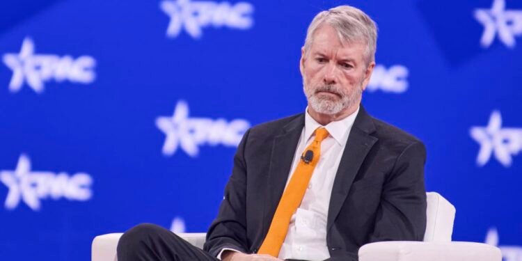 Strategy shows no fear — it keeps adding to a losing bitcoin position as prices drop