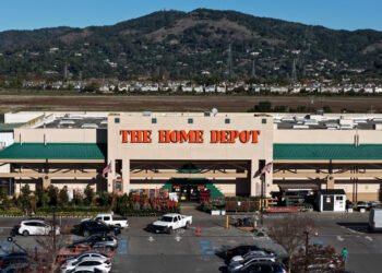 Tariffs costs and refunds take the spotlight as Home Depot, TJX and other retailers report earnings this week