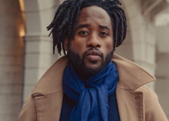 The Only 4 Ways to Tie a Scarf You’ll Ever Need · Primer