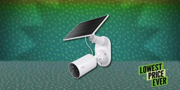 The TP-Link Tapo SolarCam C402 Kit Is 30% Off Right Now