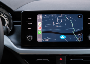 What to Do If Your Car Icon Disappears From Google Maps in Android Auto