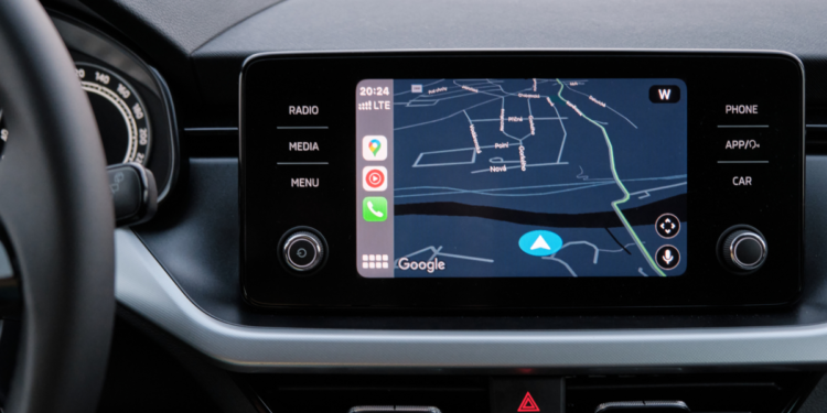 What to Do If Your Car Icon Disappears From Google Maps in Android Auto