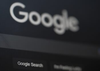 What's the Difference Between the 'Surface Web' and the 'Deep Web'?