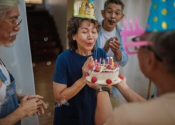 You’re finally eligible to claim Social Security — but that doesn’t mean it’s the right time to retire