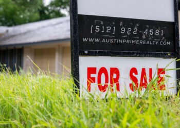 ‘Can’t sell house’ searches are higher now than during the 2008 housing crisis