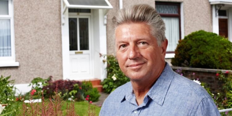 ‘I love being debt-free’: I’m in my mid-50s and buying a house. Do I take out a $400K mortgage or use my Roth IRA?