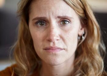 ‘This is stressful for my parents’: My siblings harass our mother and father for money. Should they be cut out of their will?