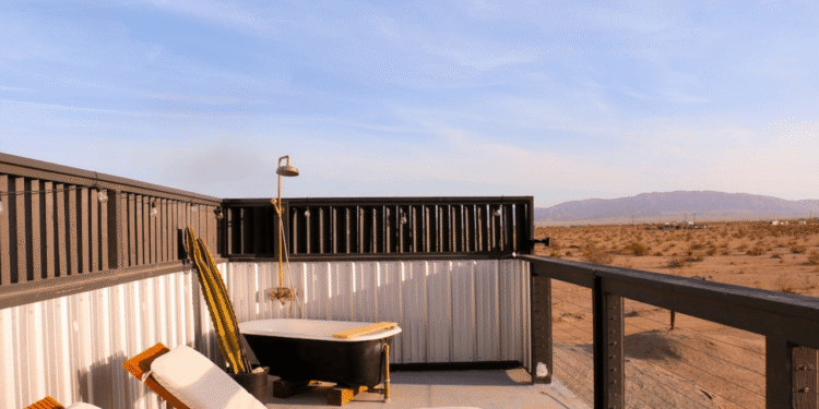 11 Dreamy Airbnbs With Hot Tubs for When You Want to Get Away and Unwind