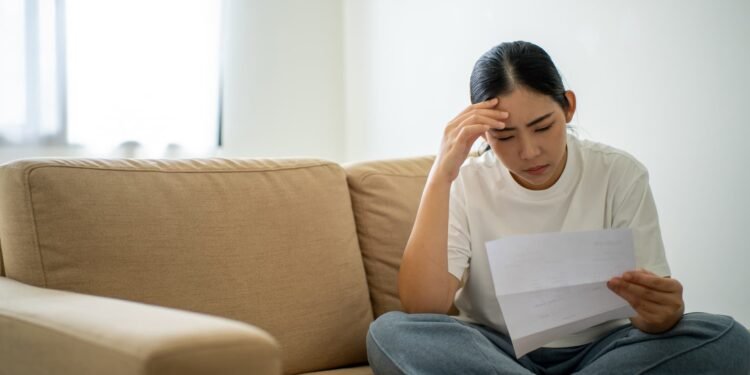 1.4 million face tax refund delays amid IRS paper check phaseout