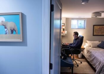 $4 gas could drive more employers to let people work from home