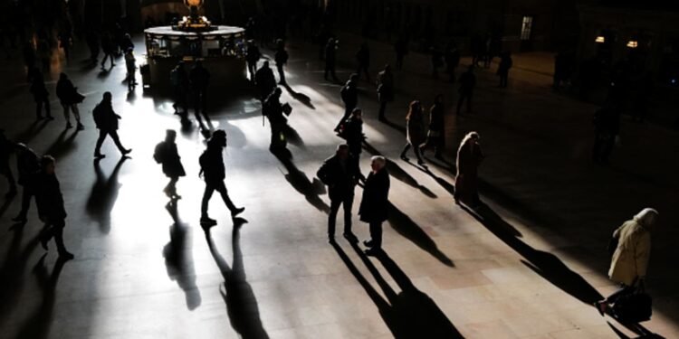 AI, layoffs spur workers to want a career change, FlexJobs finds