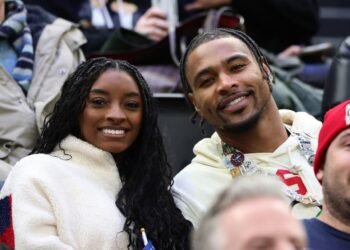 After one month in their custom Texas home, Simone Biles and Jonathan Owens head for Indianapolis