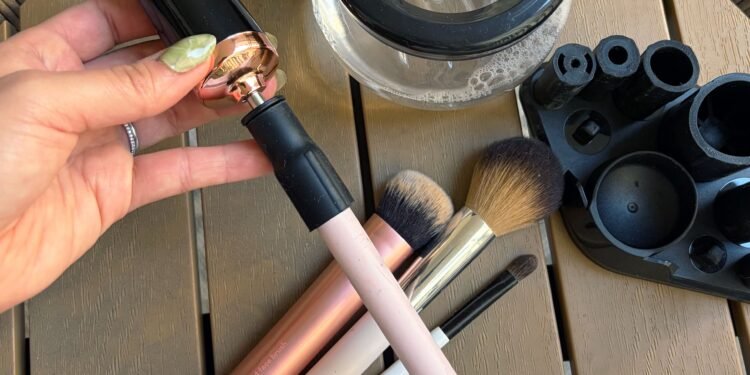 Amazon Ricris Makeup Brush Cleaner Dryer Machine Review