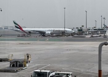 Analysis-Middle East war disrupts pharma air routes, risks cancer drugs supply