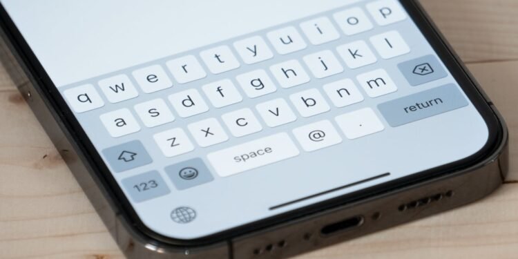 Apple Finally Has a Fix for Your iPhone's Buggy Keyboard