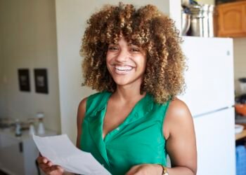 Average IRS tax refund is up 10.8%, new filing data shows